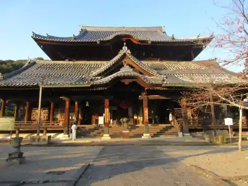 粉河寺の本殿・本堂