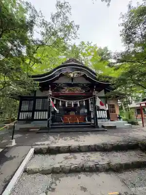 新屋山神社(山梨県)