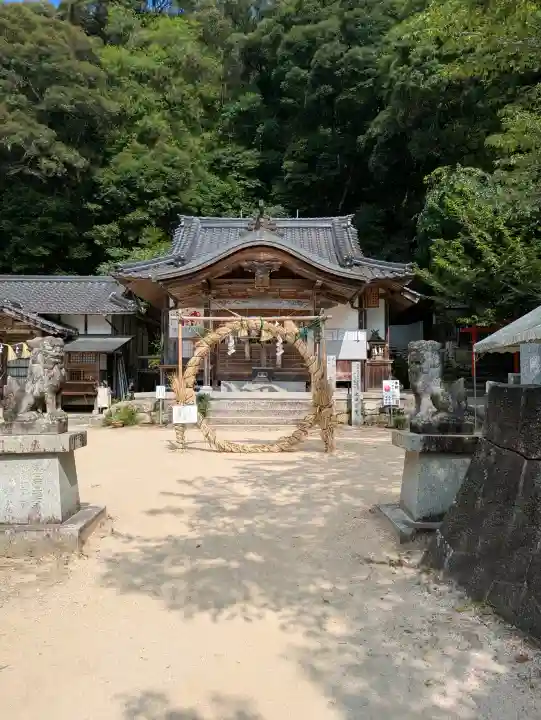石上布都魂神社(岡山県)