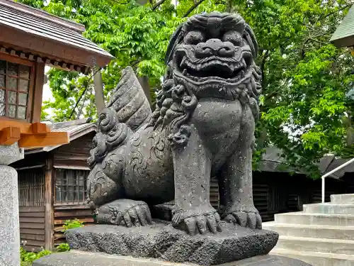 札幌諏訪神社の狛犬