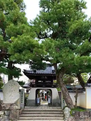 満月寺（浮御堂）の山門