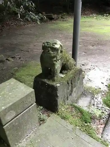 潮嶽神社の狛犬