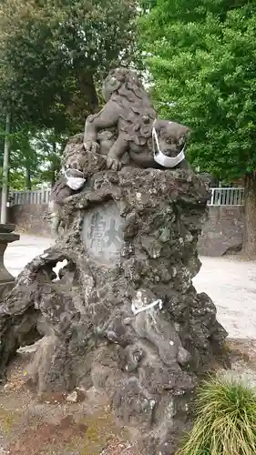 諏訪神社の狛犬