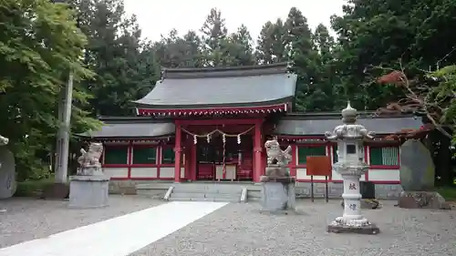 冨士御室浅間神社の本殿