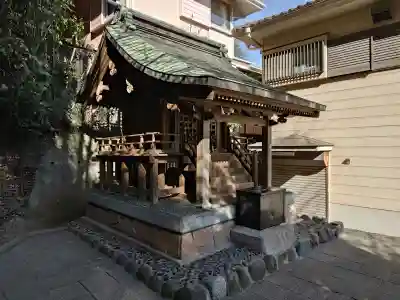諏訪神社の{uncategorized: "未分類", other: "その他", undefined: "問題あり", building: "その他建物", grave: "お墓", sacred_gate: "鳥居", guardian: "狛犬", statue: "像", buddha: "仏像", history: "歴史", nature: "自然", garden: "庭園", animal: "動物", pagoda: "塔", temizu: "手水舎", mountain_gate: "山門・神門", sanctuary: "本殿・本堂", subordinate: "末社・摂社", art: "芸術", scenery: "景色", jizo: "地蔵", ema: "絵馬", goshuin: "御朱印", omikuji: "おみくじ", items: "授与品その他", amulet: "お守り", goshuincho: "御朱印帳", eats: "食事", festival: "お祭り", votive_dance: "神楽", shichigosan: "七五三参", wedding: "結婚式", experience: "体験その他", initially: "初詣", around: "周辺", anti_infection: "感染症対策"}