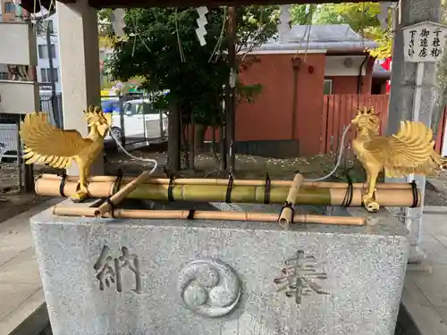 富岡八幡宮の手水