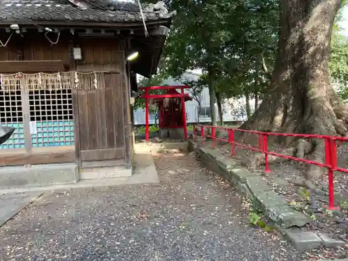 須賀神社の末社