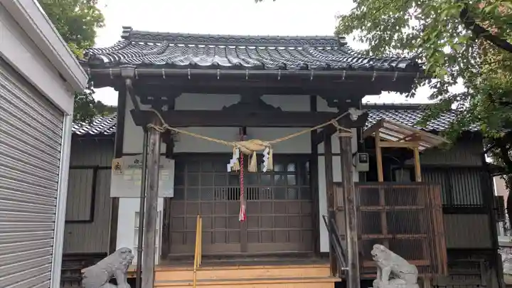 白山社の本殿・本堂