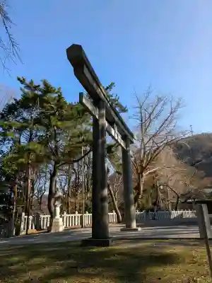 函館八幡宮の{uncategorized: "未分類", other: "その他", undefined: "問題あり", building: "その他建物", grave: "お墓", sacred_gate: "鳥居", guardian: "狛犬", statue: "像", buddha: "仏像", history: "歴史", nature: "自然", garden: "庭園", animal: "動物", pagoda: "塔", temizu: "手水舎", mountain_gate: "山門・神門", sanctuary: "本殿・本堂", subordinate: "末社・摂社", art: "芸術", scenery: "景色", jizo: "地蔵", ema: "絵馬", goshuin: "御朱印", omikuji: "おみくじ", items: "授与品その他", amulet: "お守り", goshuincho: "御朱印帳", eats: "食事", festival: "お祭り", votive_dance: "神楽", shichigosan: "七五三参", wedding: "結婚式", experience: "体験その他", initially: "初詣", around: "周辺", anti_infection: "感染症対策"}