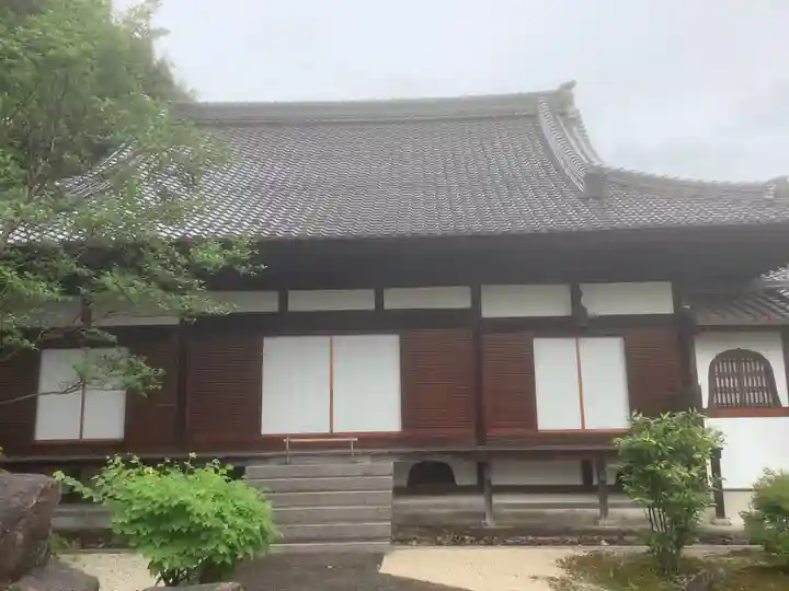 感応寺の本殿・本堂