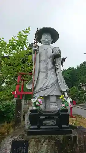 福王寺の像