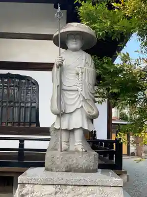 蓮乗院の像