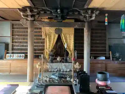 久原寺の本殿・本堂