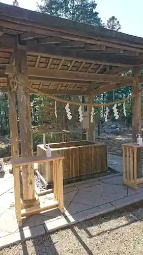 涌谷神社の手水舎