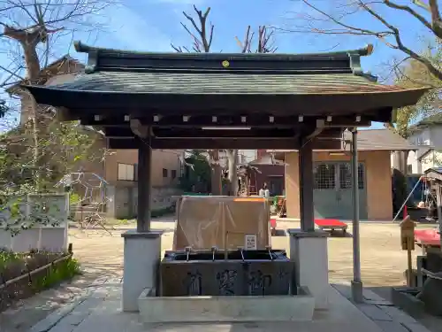 越谷香取神社の{uncategorized: "未分類", other: "その他", undefined: "問題あり", building: "その他建物", grave: "お墓", sacred_gate: "鳥居", guardian: "狛犬", statue: "像", buddha: "仏像", history: "歴史", nature: "自然", garden: "庭園", animal: "動物", pagoda: "塔", temizu: "手水舎", mountain_gate: "山門・神門", sanctuary: "本殿・本堂", subordinate: "末社・摂社", art: "芸術", scenery: "景色", jizo: "地蔵", ema: "絵馬", goshuin: "御朱印", omikuji: "おみくじ", items: "授与品その他", amulet: "お守り", goshuincho: "御朱印帳", eats: "食事", festival: "お祭り", votive_dance: "神楽", shichigosan: "七五三参", wedding: "結婚式", experience: "体験その他", initially: "初詣", around: "周辺", anti_infection: "感染症対策"}