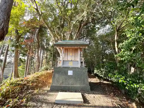 高塚池 弁財天の社の末社・摂社