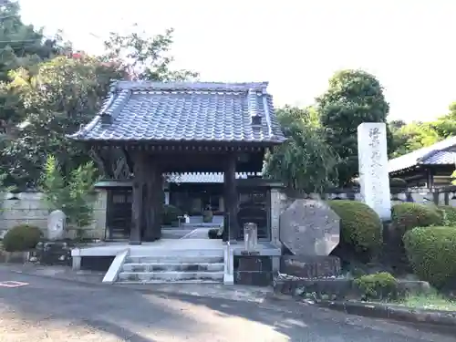 法泉寺の山門・神門