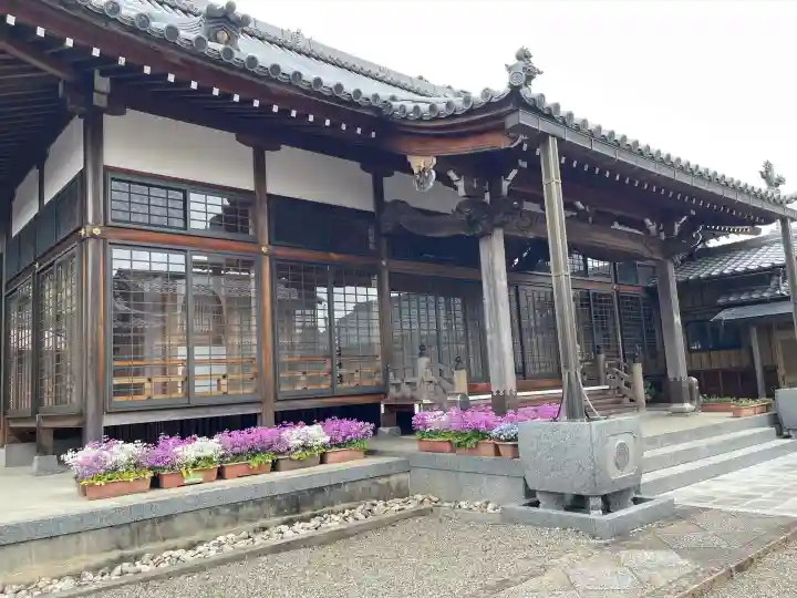 慈済寺の{uncategorized: "未分類", other: "その他", undefined: "問題あり", building: "その他建物", grave: "お墓", sacred_gate: "鳥居", guardian: "狛犬", statue: "像", buddha: "仏像", history: "歴史", nature: "自然", garden: "庭園", animal: "動物", pagoda: "塔", temizu: "手水舎", mountain_gate: "山門・神門", sanctuary: "本殿・本堂", subordinate: "末社・摂社", art: "芸術", scenery: "景色", jizo: "地蔵", ema: "絵馬", goshuin: "御朱印", omikuji: "おみくじ", items: "授与品その他", amulet: "お守り", goshuincho: "御朱印帳", eats: "食事", festival: "お祭り", votive_dance: "神楽", shichigosan: "七五三参", wedding: "結婚式", experience: "体験その他", initially: "初詣", around: "周辺", anti_infection: "感染症対策"}