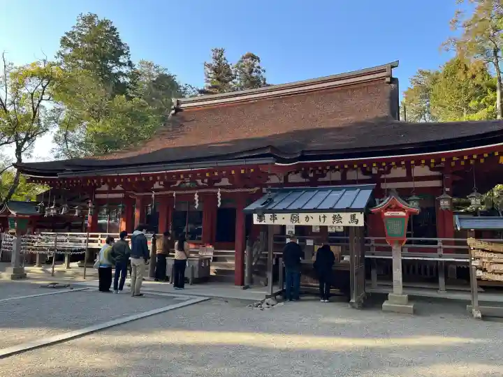 石上神宮の{uncategorized: "未分類", other: "その他", undefined: "問題あり", building: "その他建物", grave: "お墓", sacred_gate: "鳥居", guardian: "狛犬", statue: "像", buddha: "仏像", history: "歴史", nature: "自然", garden: "庭園", animal: "動物", pagoda: "塔", temizu: "手水舎", mountain_gate: "山門・神門", sanctuary: "本殿・本堂", subordinate: "末社・摂社", art: "芸術", scenery: "景色", jizo: "地蔵", ema: "絵馬", goshuin: "御朱印", omikuji: "おみくじ", items: "授与品その他", amulet: "お守り", goshuincho: "御朱印帳", eats: "食事", festival: "お祭り", votive_dance: "神楽", shichigosan: "七五三参", wedding: "結婚式", experience: "体験その他", initially: "初詣", around: "周辺", anti_infection: "感染症対策"}
