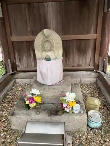 お堂の地蔵