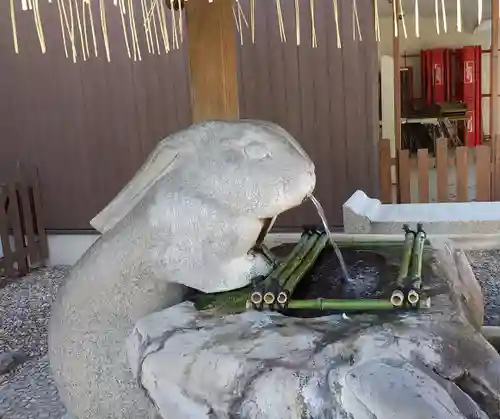 調神社の手水舎