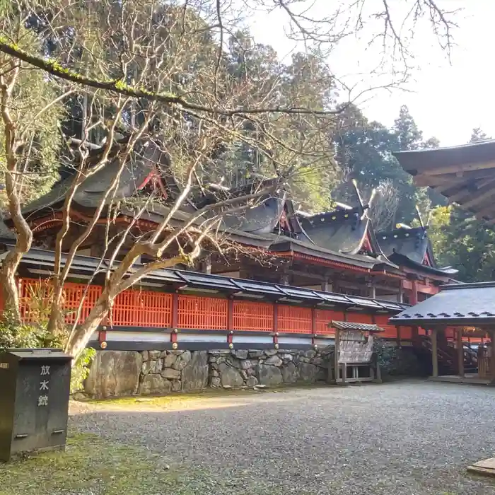 丹生都比売神社の本殿