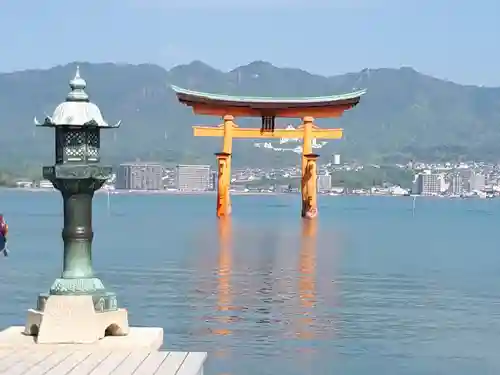 厳島神社の鳥居