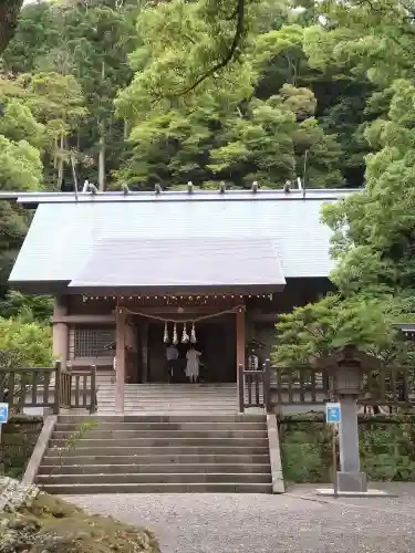 安房神社の本殿・本堂