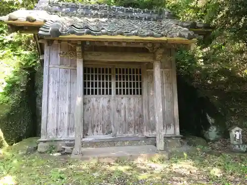 神明神社の本殿・本堂