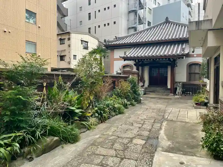 法泉寺の{uncategorized: "未分類", other: "その他", undefined: "問題あり", building: "その他建物", grave: "お墓", sacred_gate: "鳥居", guardian: "狛犬", statue: "像", buddha: "仏像", history: "歴史", nature: "自然", garden: "庭園", animal: "動物", pagoda: "塔", temizu: "手水舎", mountain_gate: "山門・神門", sanctuary: "本殿・本堂", subordinate: "末社・摂社", art: "芸術", scenery: "景色", jizo: "地蔵", ema: "絵馬", goshuin: "御朱印", omikuji: "おみくじ", items: "授与品その他", amulet: "お守り", goshuincho: "御朱印帳", eats: "食事", festival: "お祭り", votive_dance: "神楽", shichigosan: "七五三参", wedding: "結婚式", experience: "体験その他", initially: "初詣", around: "周辺", anti_infection: "感染症対策"}