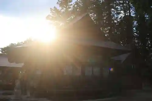 長屋神社の本殿