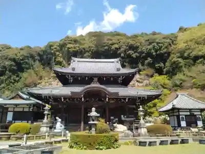 三室戸寺の本殿・本堂