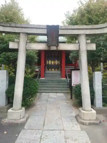 中原八幡神社の{uncategorized: "未分類", other: "その他", undefined: "問題あり", building: "その他建物", grave: "お墓", sacred_gate: "鳥居", guardian: "狛犬", statue: "像", buddha: "仏像", history: "歴史", nature: "自然", garden: "庭園", animal: "動物", pagoda: "塔", temizu: "手水舎", mountain_gate: "山門・神門", sanctuary: "本殿・本堂", subordinate: "末社・摂社", art: "芸術", scenery: "景色", jizo: "地蔵", ema: "絵馬", goshuin: "御朱印", omikuji: "おみくじ", items: "授与品その他", amulet: "お守り", goshuincho: "御朱印帳", eats: "食事", festival: "お祭り", votive_dance: "神楽", shichigosan: "七五三参", wedding: "結婚式", experience: "体験その他", initially: "初詣", around: "周辺", anti_infection: "感染症対策"}
