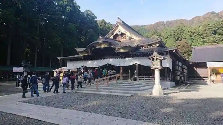 彌彦神社の本殿・本堂