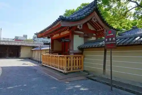 東寺（教王護国寺）の山門・神門