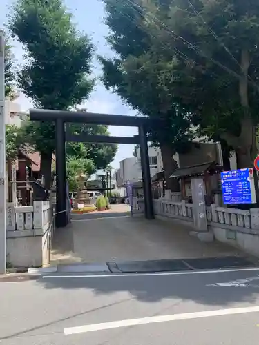 高円寺氷川神社の鳥居