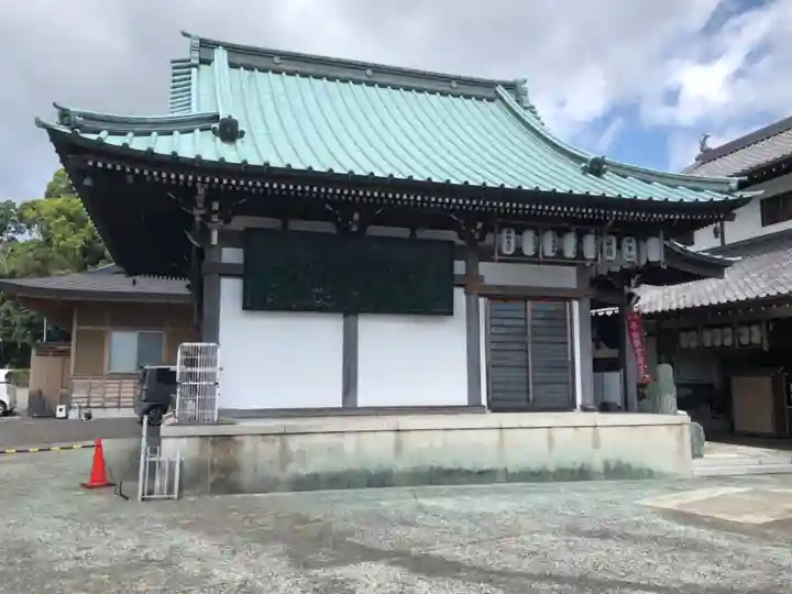 峰本院の本殿・本堂