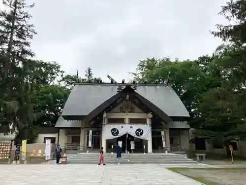 帯廣神社の本殿