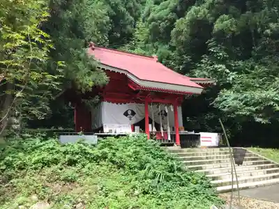 御座石神社の本殿・本堂