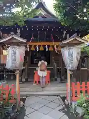 花園稲荷神社の本殿