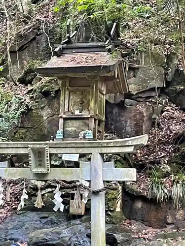 龍鎮神社の本殿・本堂