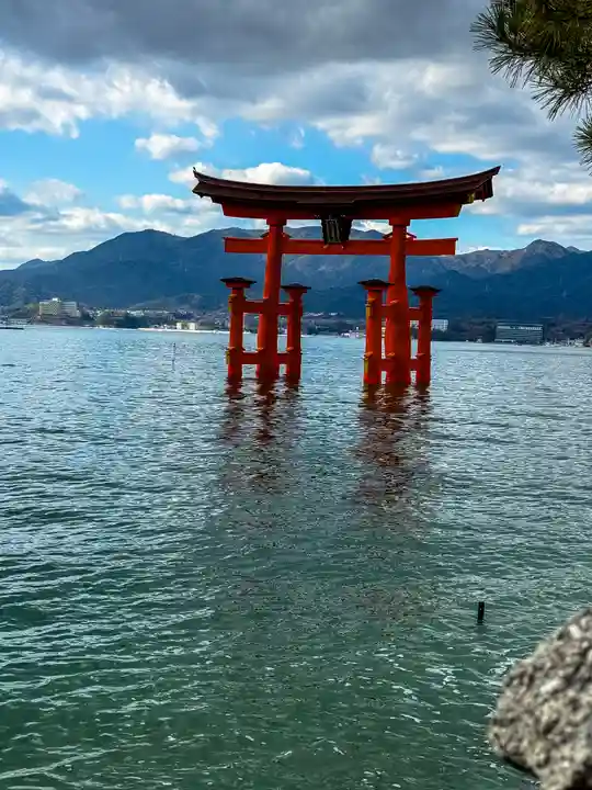厳島神社(広島県)