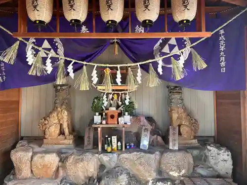 富吉神社（銭洗尾張弁財天）の末社