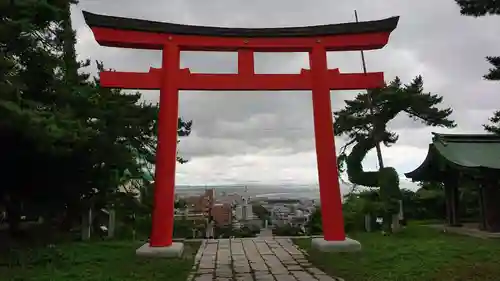 函館護國神社の鳥居