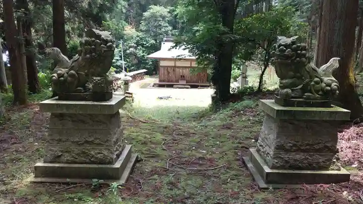 爪黒神社の狛犬