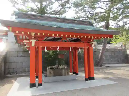 五社神社　諏訪神社の手水舎