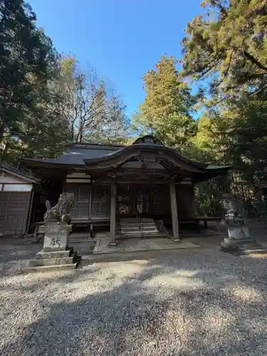 八柱神社（大内山）の{uncategorized: "未分類", other: "その他", undefined: "問題あり", building: "その他建物", grave: "お墓", sacred_gate: "鳥居", guardian: "狛犬", statue: "像", buddha: "仏像", history: "歴史", nature: "自然", garden: "庭園", animal: "動物", pagoda: "塔", temizu: "手水舎", mountain_gate: "山門・神門", sanctuary: "本殿・本堂", subordinate: "末社・摂社", art: "芸術", scenery: "景色", jizo: "地蔵", ema: "絵馬", goshuin: "御朱印", omikuji: "おみくじ", items: "授与品その他", amulet: "お守り", goshuincho: "御朱印帳", eats: "食事", festival: "お祭り", votive_dance: "神楽", shichigosan: "七五三参", wedding: "結婚式", experience: "体験その他", initially: "初詣", around: "周辺", anti_infection: "感染症対策"}