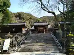 伊奈波神社の山門