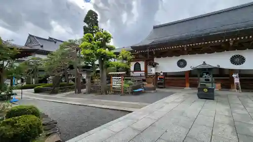 善光寺大本願(長野県)