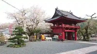 妙松寺の山門